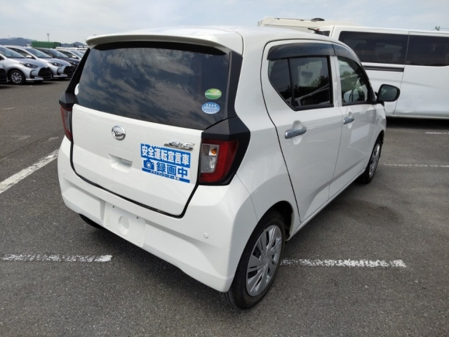 DAIHATSU MIRA E S 2020