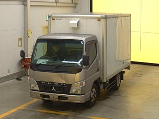 MITSUBISHI CANTER 2010