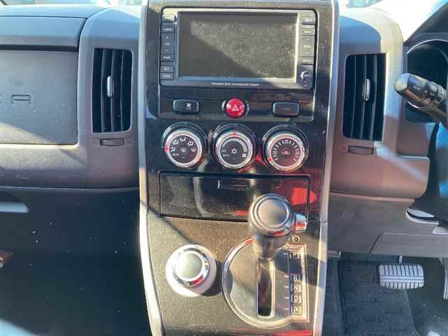 MITSUBISHI DELICA D5 2010