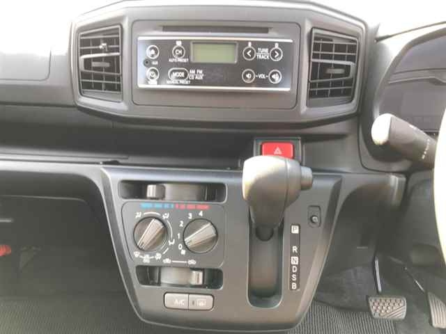 DAIHATSU MIRA E S 2018