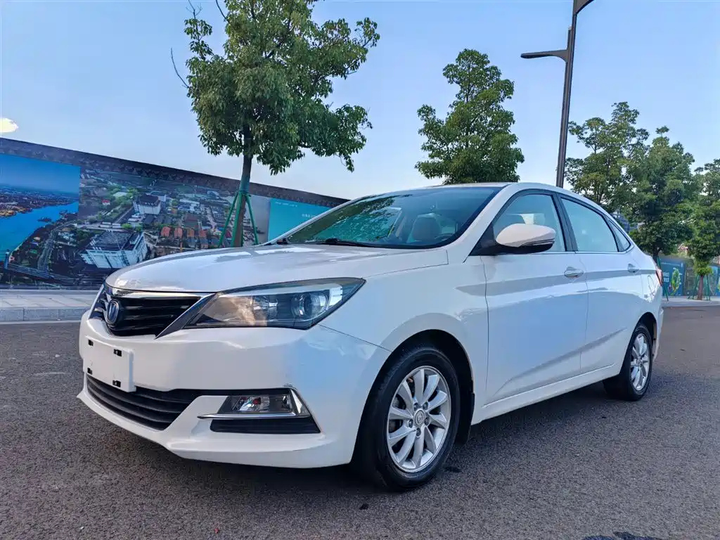 CHANGAN ALSVIN V7 2015