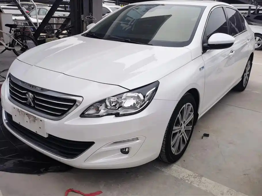 PEUGEOT 408 2014
