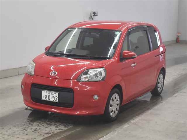 TOYOTA PORTE 2013