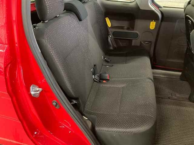 TOYOTA PORTE 2013