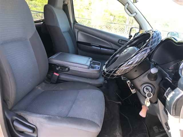 NISSAN CARAVAN VAN 2013