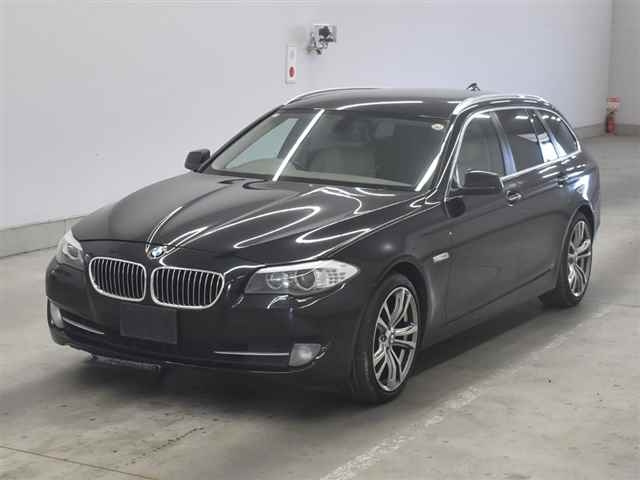 BMW 5 SERIES 2012