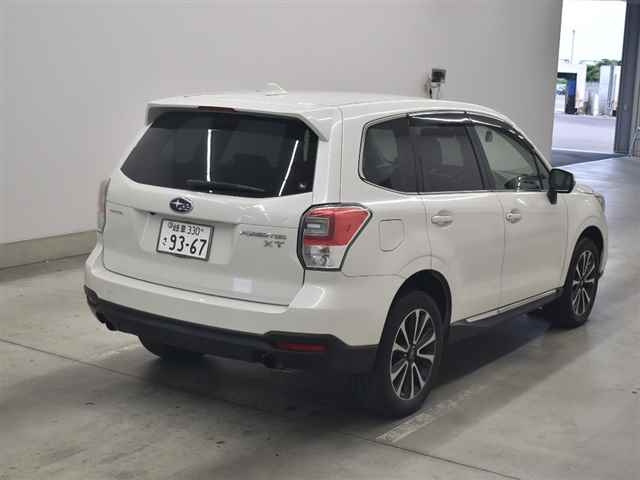 SUBARU FORESTER 2017