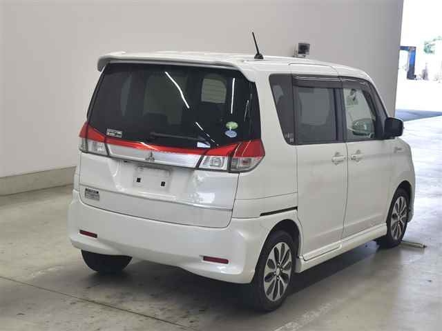 MITSUBISHI DELICA D2 2014