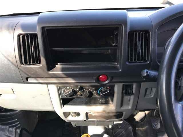 MITSUBISHI MINICAB VAN 2011