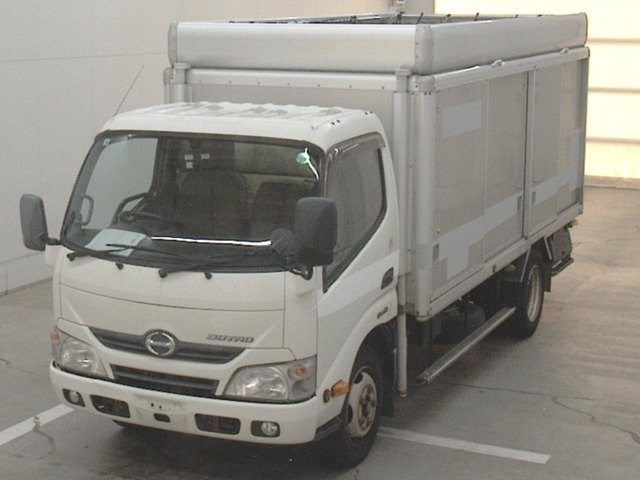 HINO DUTRO 2015