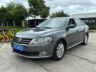 VOLKSWAGEN LAVIDA  2013