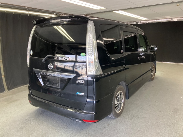 NISSAN SERENA 2012