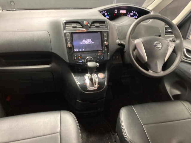NISSAN SERENA 2013