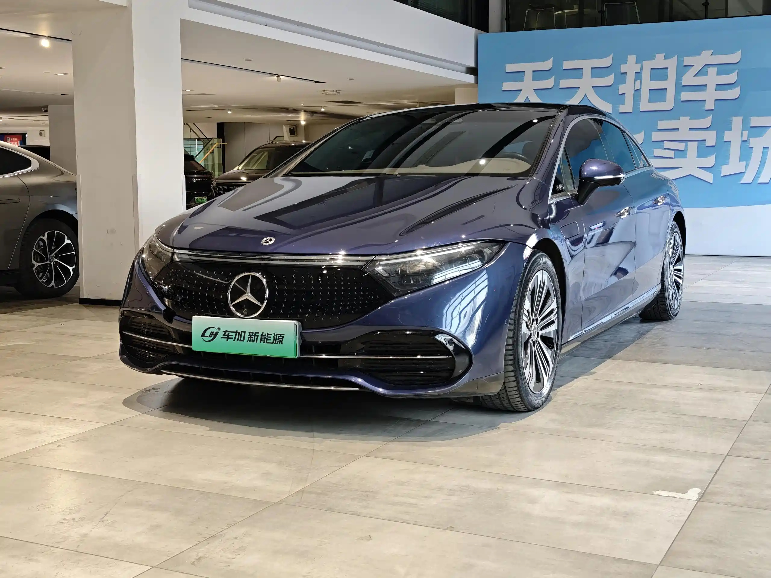 MERCEDES-BENZ EQS 2024