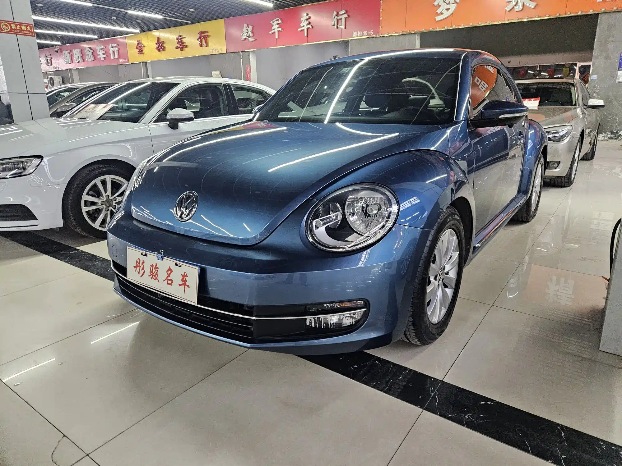 VOLKSWAGEN BEETLE 2016