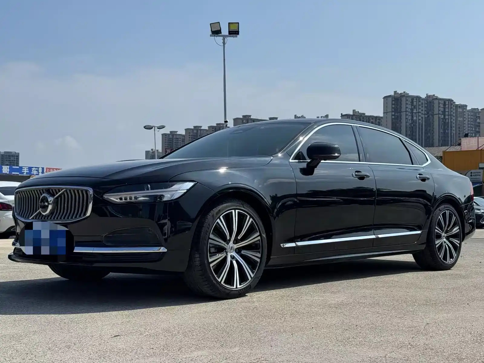 VOLVO S90 2023